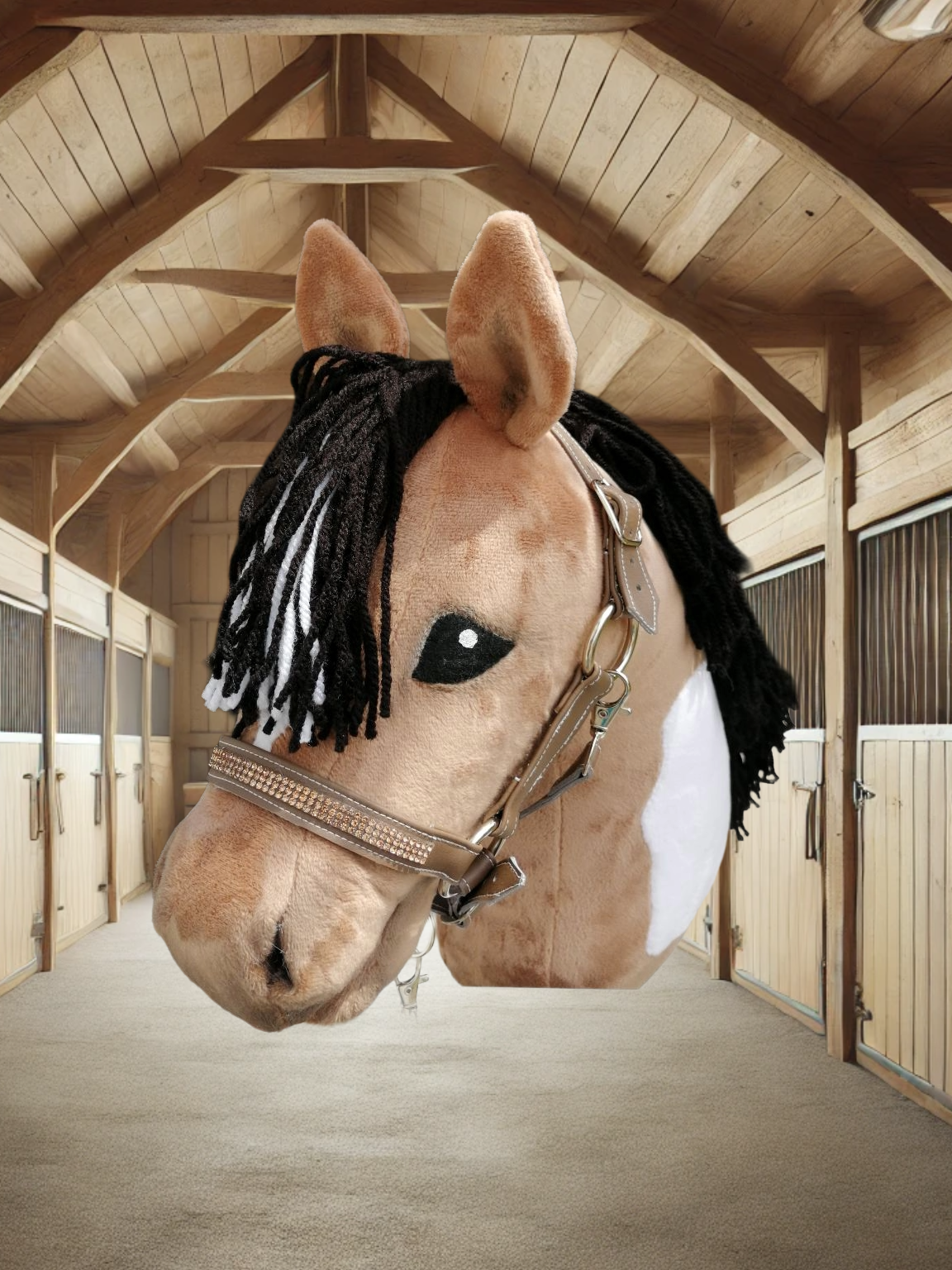 braunes Lederhalfter mit Strass